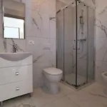 Vibrant In Centre * Бибионе