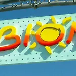 Vibrant In Centre Apartment Bibione