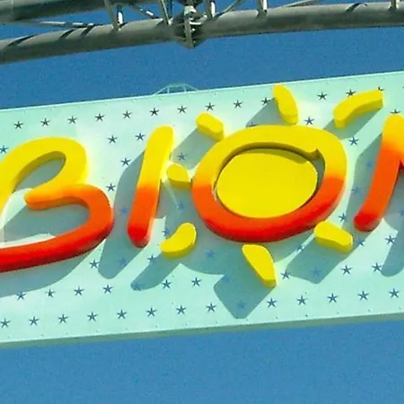 Vibrant In Centre Daire Bibione