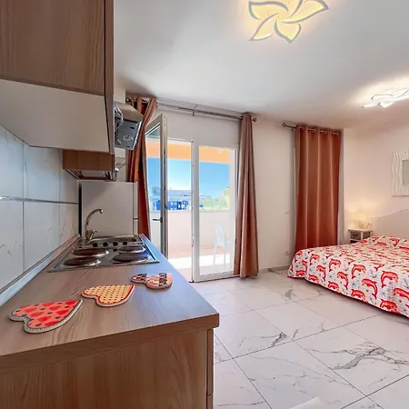 Vibrant In Centre Apartmán